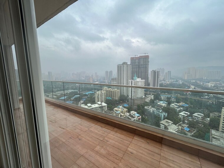 Swimming Pool, kalpataru-immensa-b 2 Bedroom 600 Sq.Ft. Apartment In Kolshet Road Thane 9549657