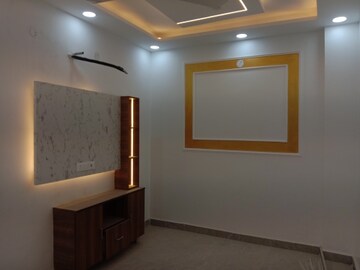 Room in 1 BHK Builder Floor at Dwarka Mor – for Sale