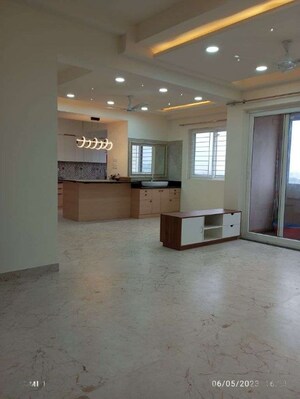 Room in 4 BHK Apartment at Skav Ohana, Kr Puram – for Sale