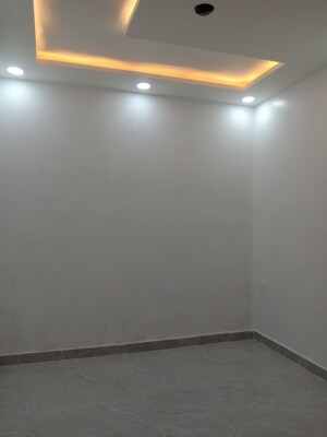 Room in 2 BHK Builder Floor at Dwarka Mor – for Sale