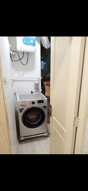 Bathroom in 3.5 BHK Apartment at Paras Tierea, Sector 137 – for Rent