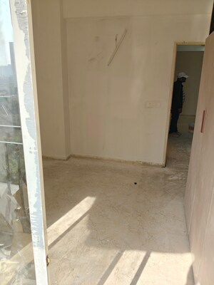 Room in 2 BHK Apartment at Sector 93 – for Rent