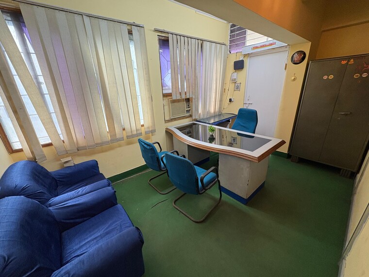 Team Area, exhibition road Commercial Office Space 600 Sq.Ft. In Exhibition Road Patna 9549706