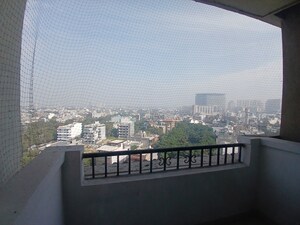 Balcony in 2 BHK Apartment at DLF Regency Park I, Dlf Phase iv – for Rent