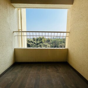 Room in 2 BHK Apartment at Paranjape Madhukosh Phase III, Sinhagad Road – for Sale