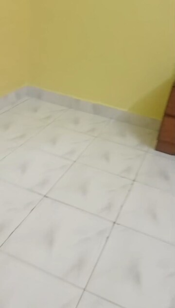 Room in 2 BHK Apartment at Bengal Peerless Avidipta, Em Bypass – for Rent