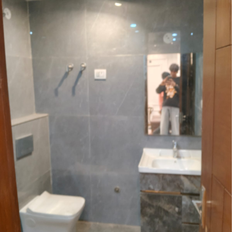 Bathroom, chattarpur 3 Bedroom 125 Sq.Ft. Builder Floor In Chattarpur Delhi 9549740