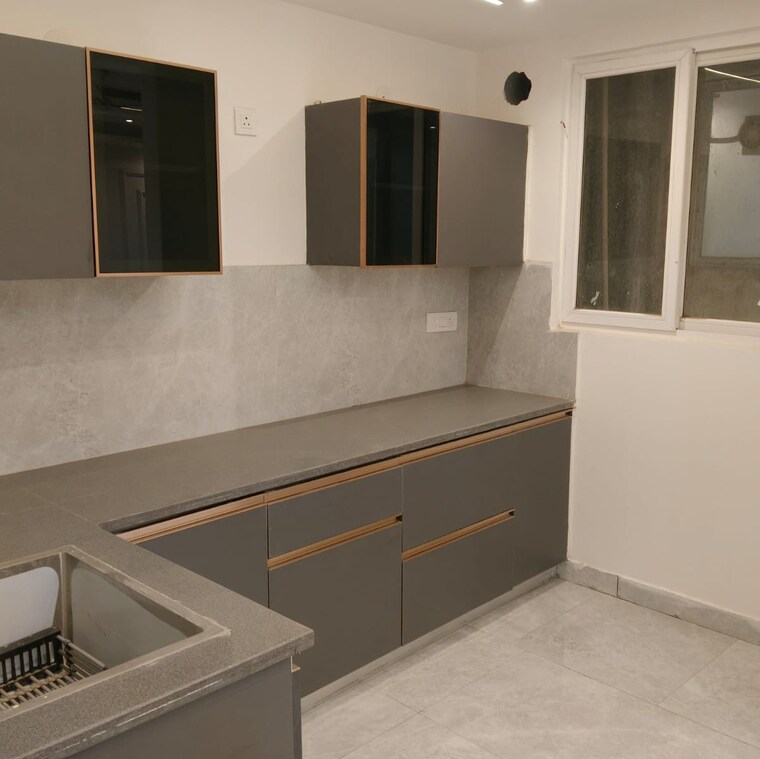 Kitchen, chattarpur 3 Bedroom 125 Sq.Ft. Builder Floor In Chattarpur Delhi 9549740