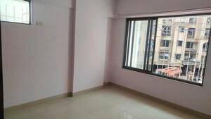Room in 2.5 BHK Apartment at JP Rishabh Tower Azad Nagar, Andheri West – for Rent