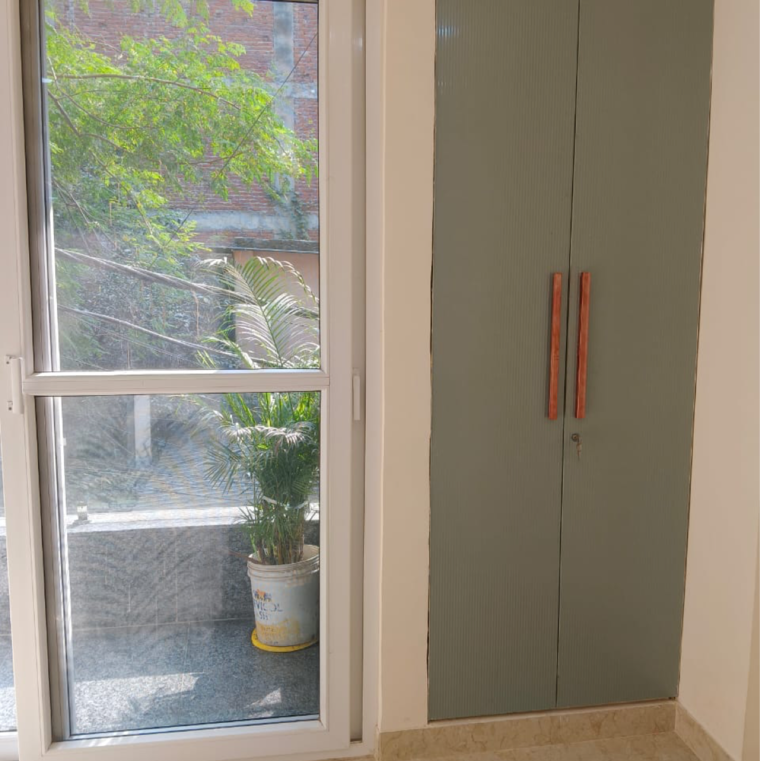 Room, chattarpur 3 Bedroom 150 Sq.Ft. Builder Floor In Chattarpur Delhi 9549763