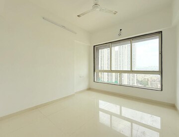 Room in 3 BHK Apartment at Millionaire Heritage, Andheri West – for Rent