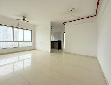 Room in 3 BHK Apartment at Millionaire Heritage, Andheri West – for Rent