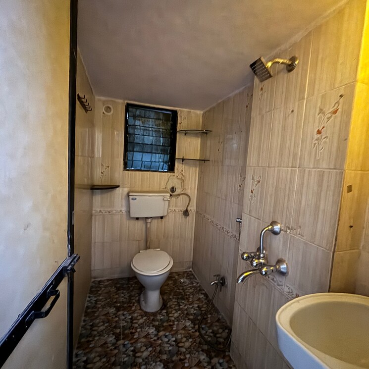 Bathroom, omkar-krupa-apartment 2 Bedroom 850 Sq.Ft. Apartment In Panvel Sector 15a Navi Mumbai 9549785