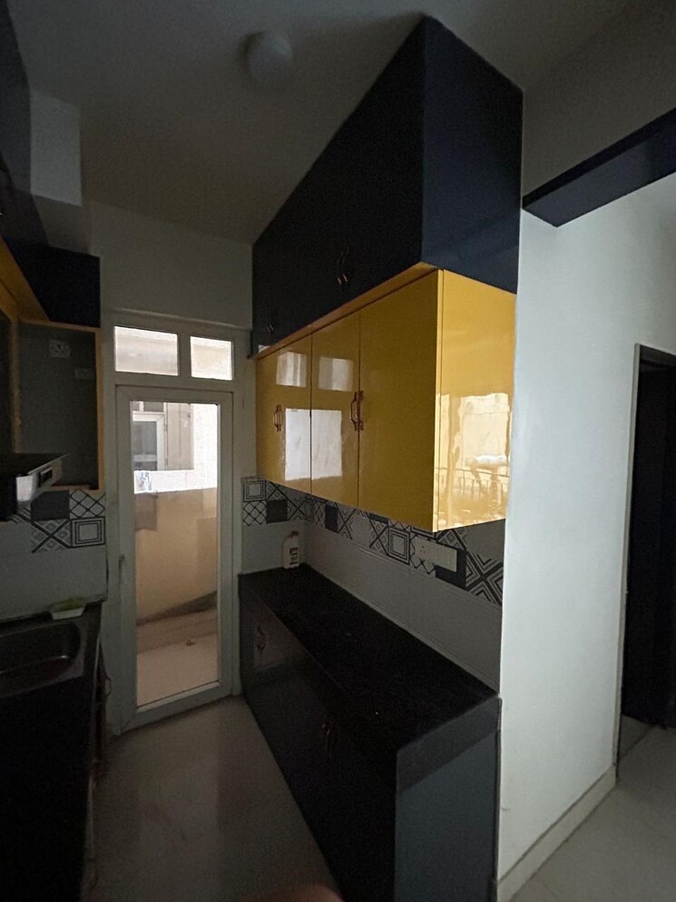 Kitchen, signature-the-serenas 2 Bedroom 635 Sq.Ft. Apartment In Sohna Sector 36 Gurgaon 9549791