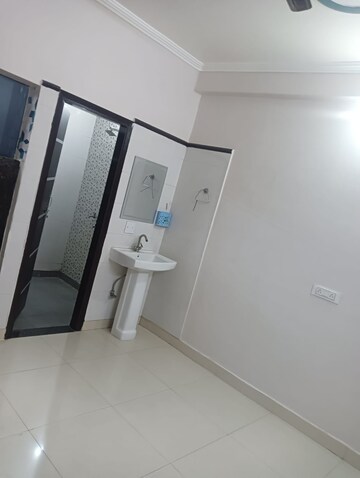 Furnished Amenities in 2 BHK Builder Floor at Dwarka Mor – for Rent