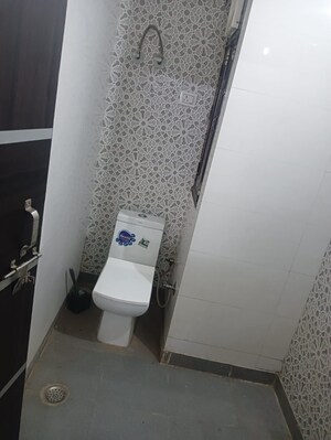 Building Lobby in 2 BHK Builder Floor at Dwarka Mor – for Rent