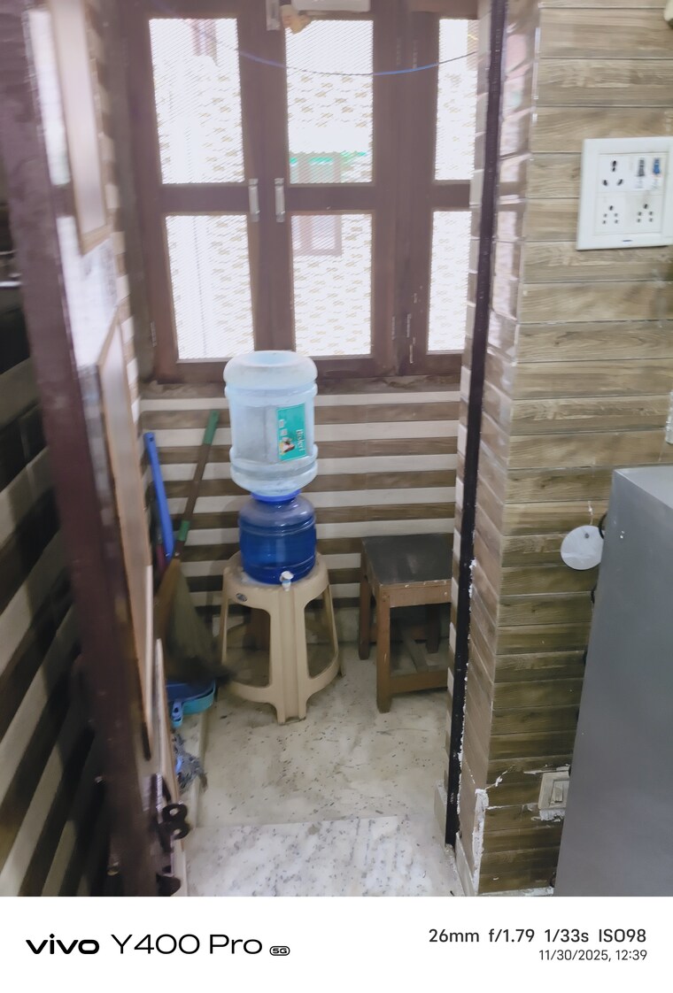 Other, dwarka 1 RK 250 Sq.Ft. Apartment In Dwarka Delhi 9549808