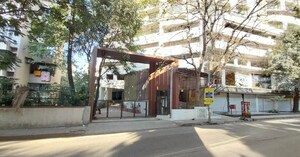 2 BHK Apartment – Exterior View View at Andheri West - for Rent