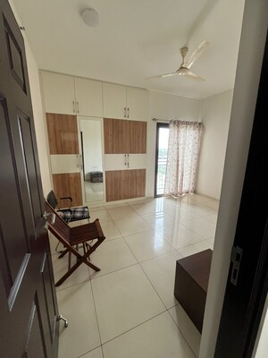 Room in 3 BHK Apartment at Sobha Arena, Kanakapura Road – for Rent
