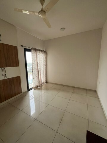 Room in 3 BHK Apartment at Sobha Arena, Kanakapura Road – for Rent