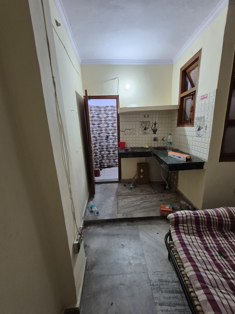 Bedroom, mayur vihar 1 RK 300 Sq.Ft. Builder Floor In Mayur Vihar Delhi 9549810