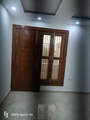 Room in 4 BHK Builder Floor at Rajendra Nagar Sector 5 – for Rent
