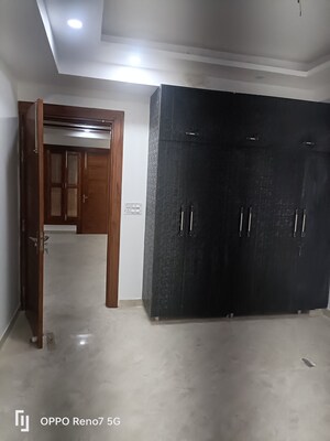 Room in 4 BHK Builder Floor at Rajendra Nagar Sector 5 – for Rent