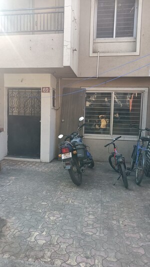 Parking in 2 BHK Villa at Yash Ravi Park, Hadapsar – for Rent
