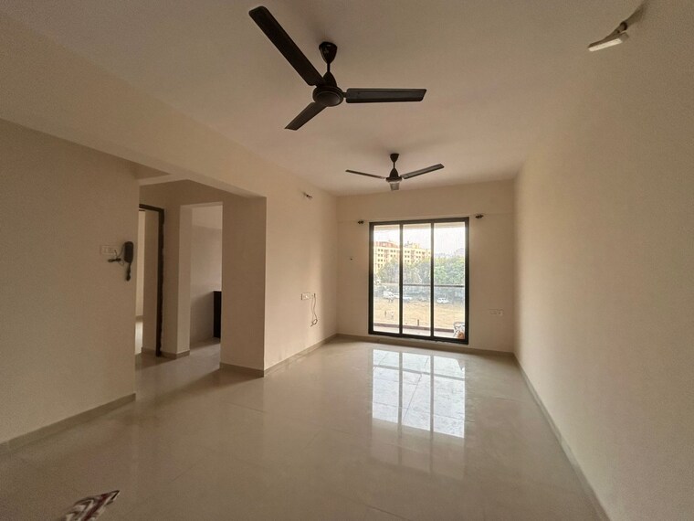 Room, ghodbunder road 3 Bedroom 900 Sq.Ft. Apartment In Ghodbunder Road Thane 9549819