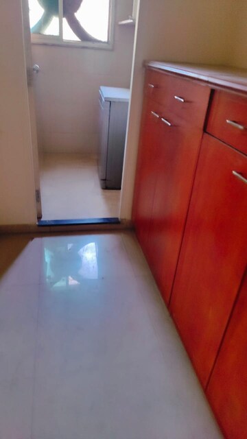 Room in 4 BHK Apartment at Hiranandani Gardens Octavius, Powai – for Rent