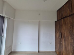 Room in 3 BHK Apartment at Kanakia Silicon Valley, Powai – for Rent