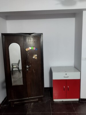 Furnished Amenities in 2.5 BHK Builder Floor at Wave Prime Floors, Wave City – for Rent