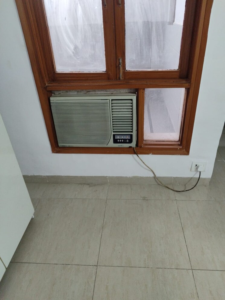 Room, wave-prime-floors 2.5 Bedroom 1740 Sq.Ft. Builder Floor In Wave City Ghaziabad 9549892