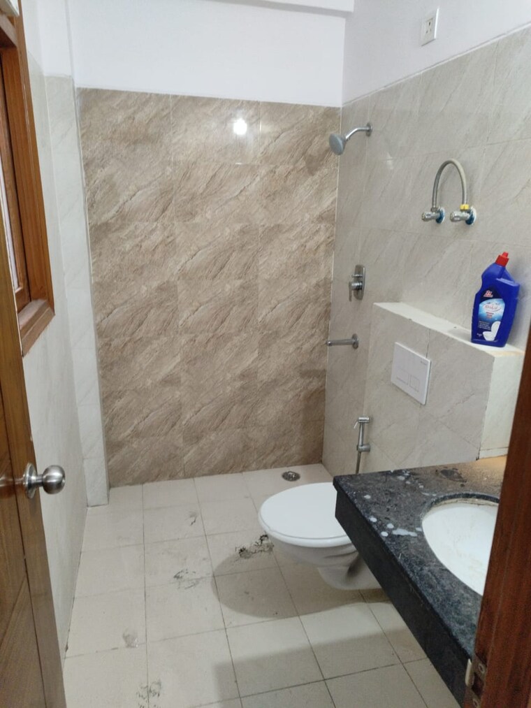 Bathroom, wave-prime-floors 2.5 Bedroom 1740 Sq.Ft. Builder Floor In Wave City Ghaziabad 9549892
