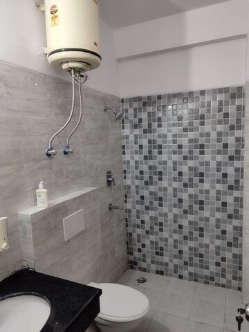 Bathroom in 2.5 BHK Builder Floor at Wave Prime Floors, Wave City – for Rent