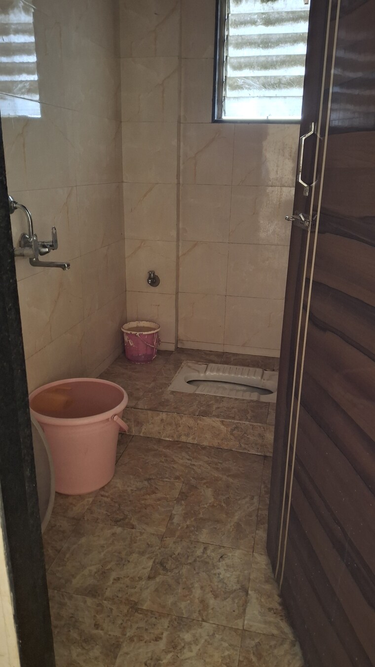 Bathroom, sai-sagar-ulwe 2 Bedroom 1000 Sq.Ft. Apartment In Ulwe Sector 16 Navi Mumbai 9549921