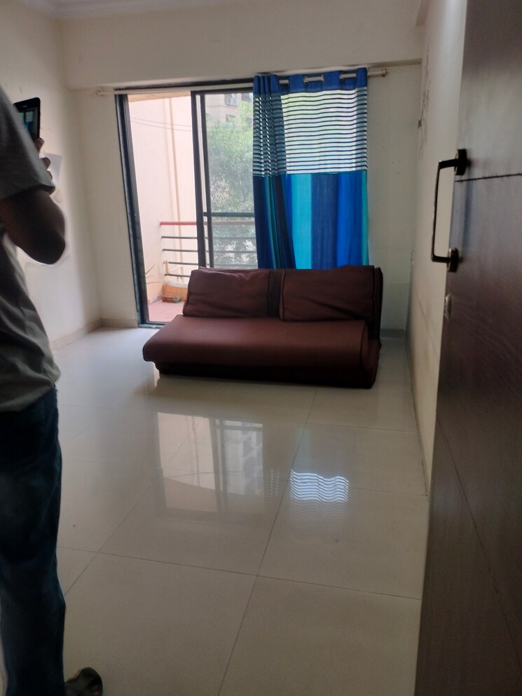 Living Room, puranik-city 1 Bedroom 650 Sq.Ft. Apartment In Kasarvadavali Thane 9549970