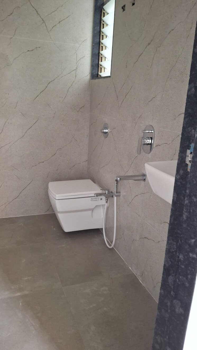 Bathroom, signature-elite 2 Bedroom 1050 Sq.Ft. Apartment In Ulwe Navi Mumbai 9549971