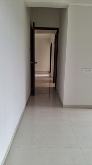 Room in 2 BHK Apartment at Signature Elite, Ulwe – for Sale