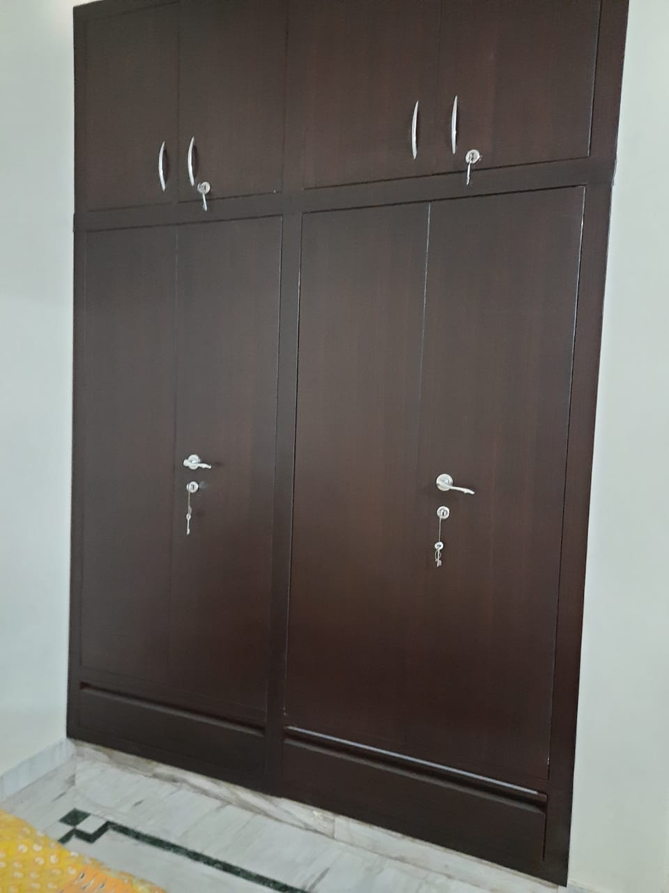 1 Rk  + Extra Room 300 Sq.Ft. Apartment in Varun Enclave