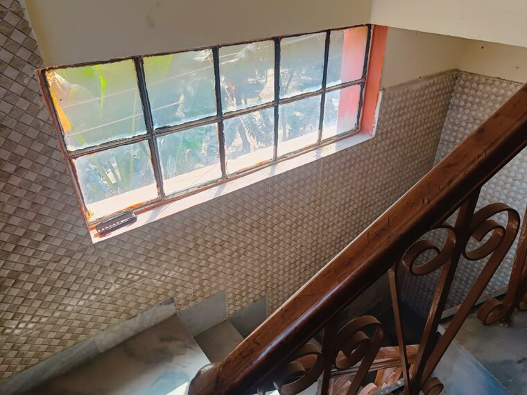 Balcony, varun-enclave 1 RK 300 Sq.Ft. Apartment In Sector 28 Noida 9549976