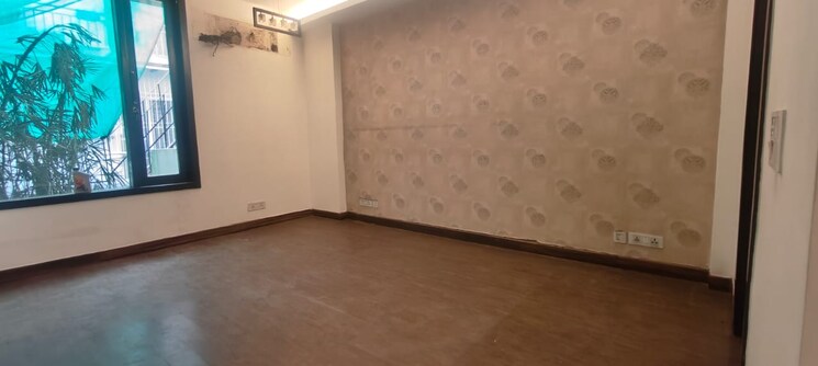 Room, sarvapriya vihar 4 Bedroom 2500 Sq.Ft. Builder Floor In Sarvapriya Vihar Delhi 9549980