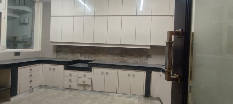 Kitchen, sarvapriya vihar 4 Bedroom 2500 Sq.Ft. Builder Floor In Sarvapriya Vihar Delhi 9549980