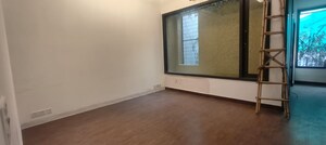 Room in 4 BHK Builder Floor at Sarvapriya Vihar – for Rent
