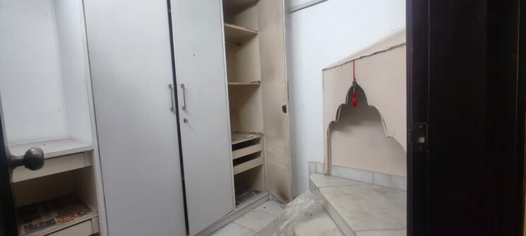 undefined, sarvapriya vihar 4 Bedroom 2500 Sq.Ft. Builder Floor In Sarvapriya Vihar Delhi 9549980