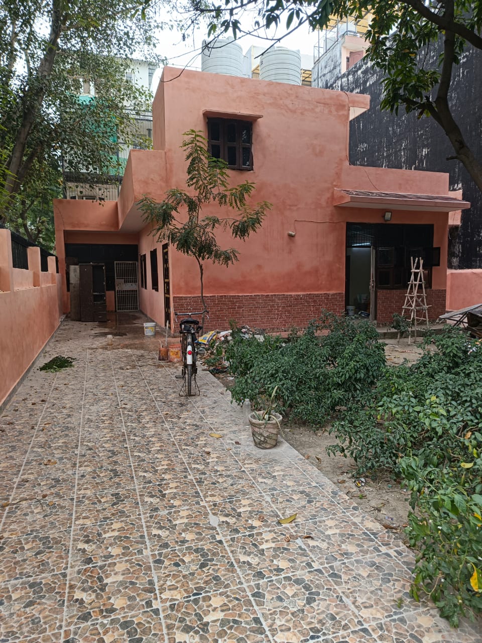 2 BHK + Pooja Room Independent House For Rent in RWA Apartments Sector 15