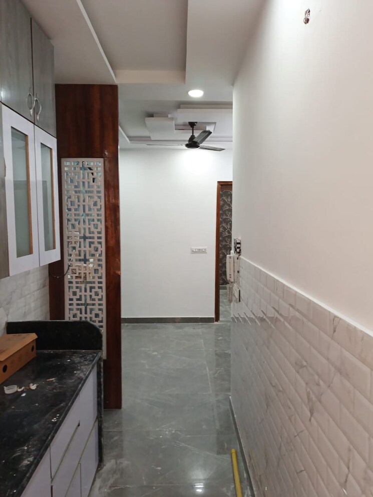 Kitchen, rohini sector 25 2 Bedroom 32 Sq.Mt. Builder Floor In Rohini Sector 25 Delhi 9550022