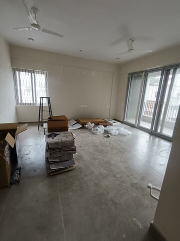 Room in 3 BHK Apartment at Halasuru – for Rent