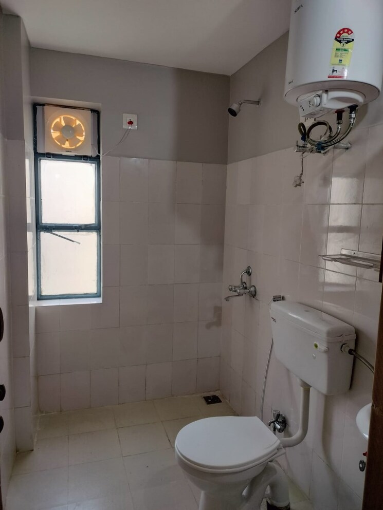 Bathroom, adani-aangan 1 Bedroom 384 Sq.Ft. Apartment In Sector 89a Gurgaon 9550045
