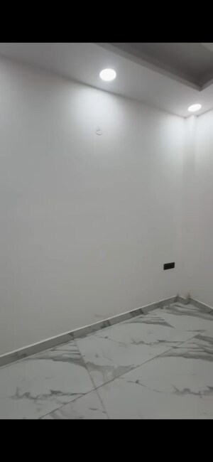 Room in 3 BHK Builder Floor at Puri Kohinoor, Sector 89 – for Sale